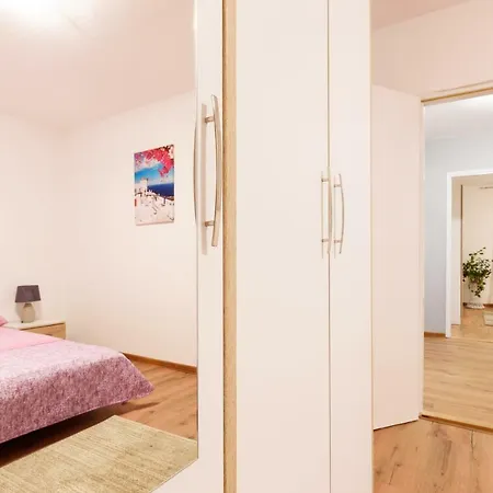 Lastavica Apartmán Galovac (Zadar)