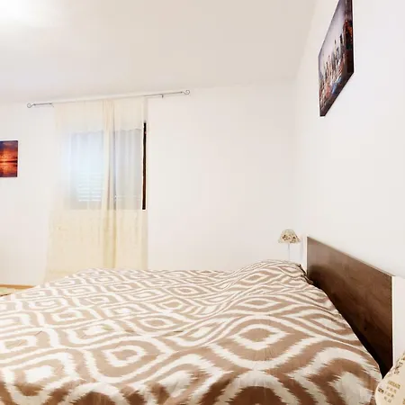 Lastavica Daire