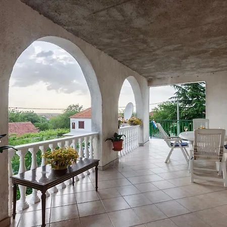 Apartment Lastavica