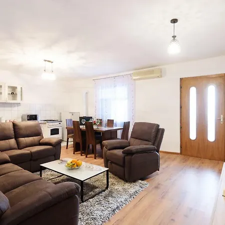 Apartamento Lastavica