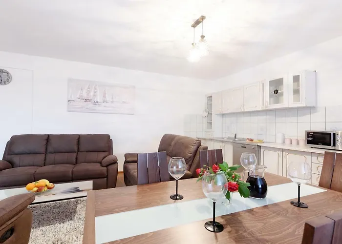 Lastavica Apartman *
