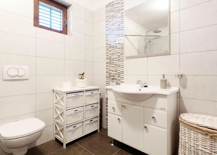 Lastavica Apartman *